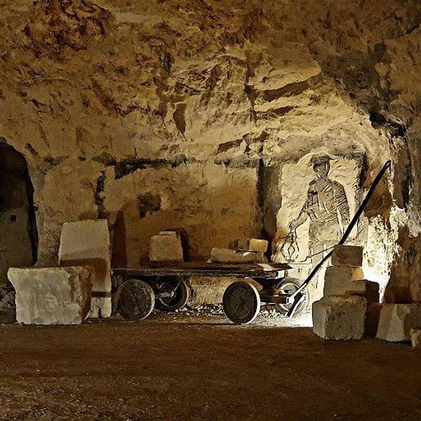 Blokbreker in de grotten van Valkenburg